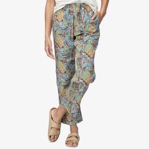 Patagonia Women’s Funhogger Pants SIZE LARGE NWOT NEVER WORN